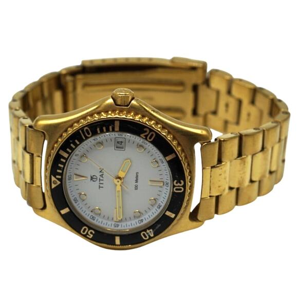 Titan Quartz Watch Men 100m Gold Steel Date New Battery - Picture 2 of 6